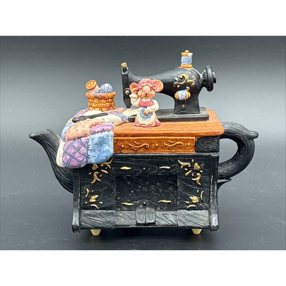 Vintage San Francisco Music Box Co Sewing Machine Teapot Mice Works!